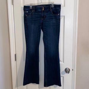American Eagle Artist Super Stretch Flare Jeans Size 16L